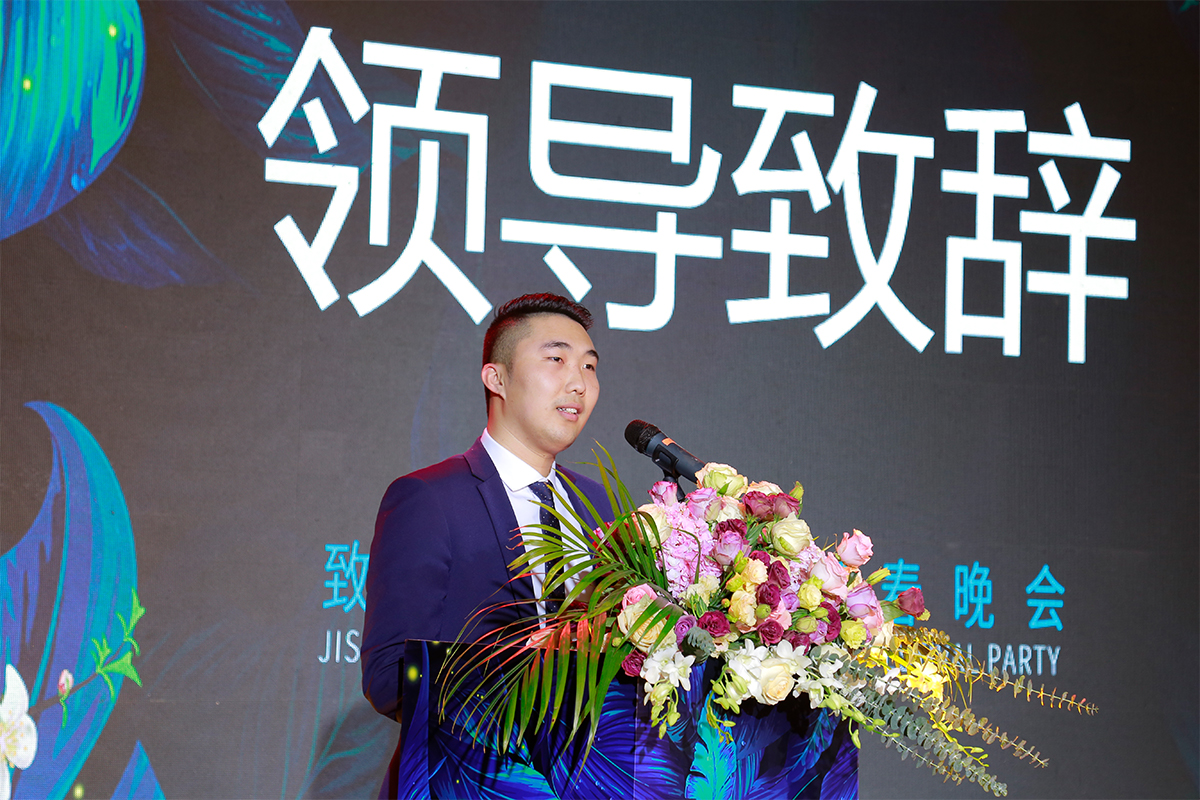 致尚门窗副总经理梁伟键先生致辞